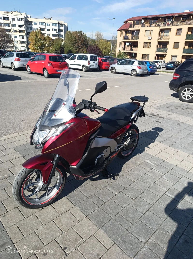 Honda Integra NC 700 D