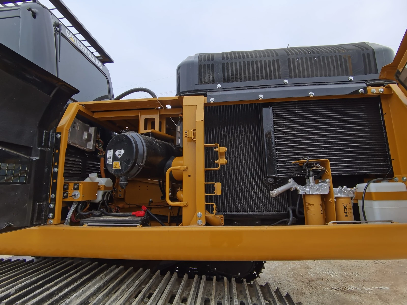 ����� Cat 330 | Mobile.bg � ����������� 3
