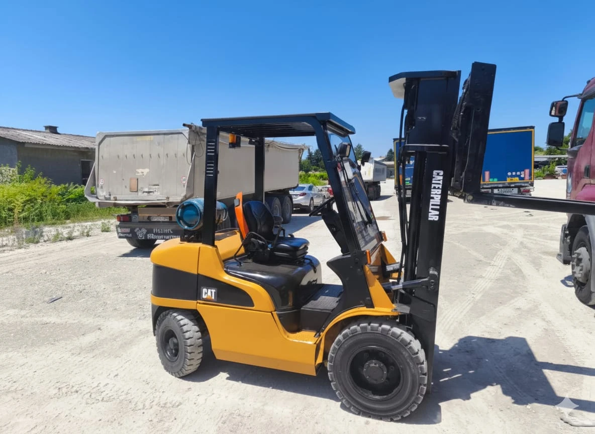 ������� Cat | Mobile.bg � ����������� 2