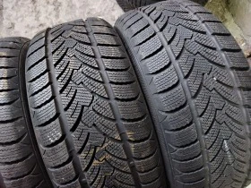 Гуми Зимни 225/50R17, снимка 3 - Гуми и джанти - 38527977