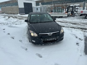 Hyundai I30 1.6i 16V Swiss Aut., снимка 2 - Автомобили и джипове - 43451826
