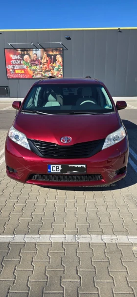 Toyota Sienna 3.5l V6 267к.с. FWD, снимка 2