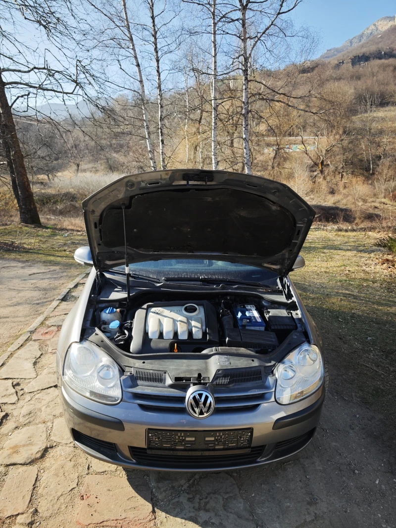 VW Golf 1.9TDI 90кс, снимка 14 - Автомобили и джипове - 47403422