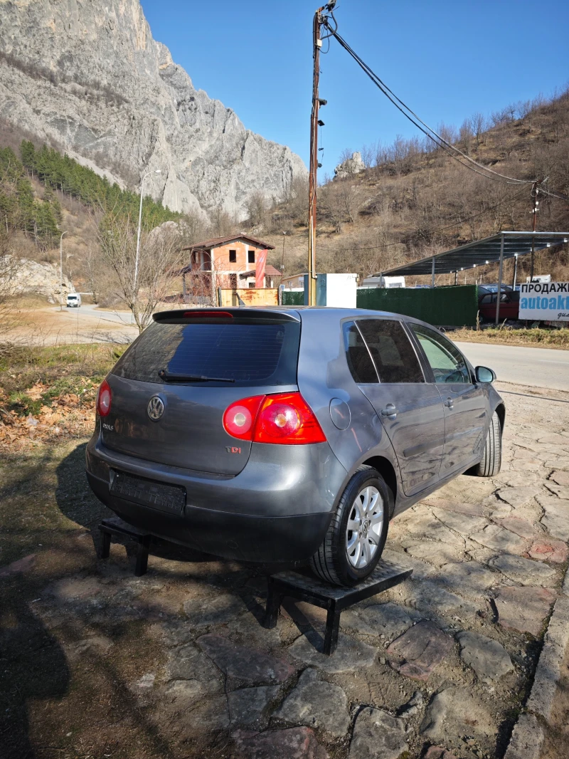 VW Golf 1.9TDI 90кс, снимка 4 - Автомобили и джипове - 47403422