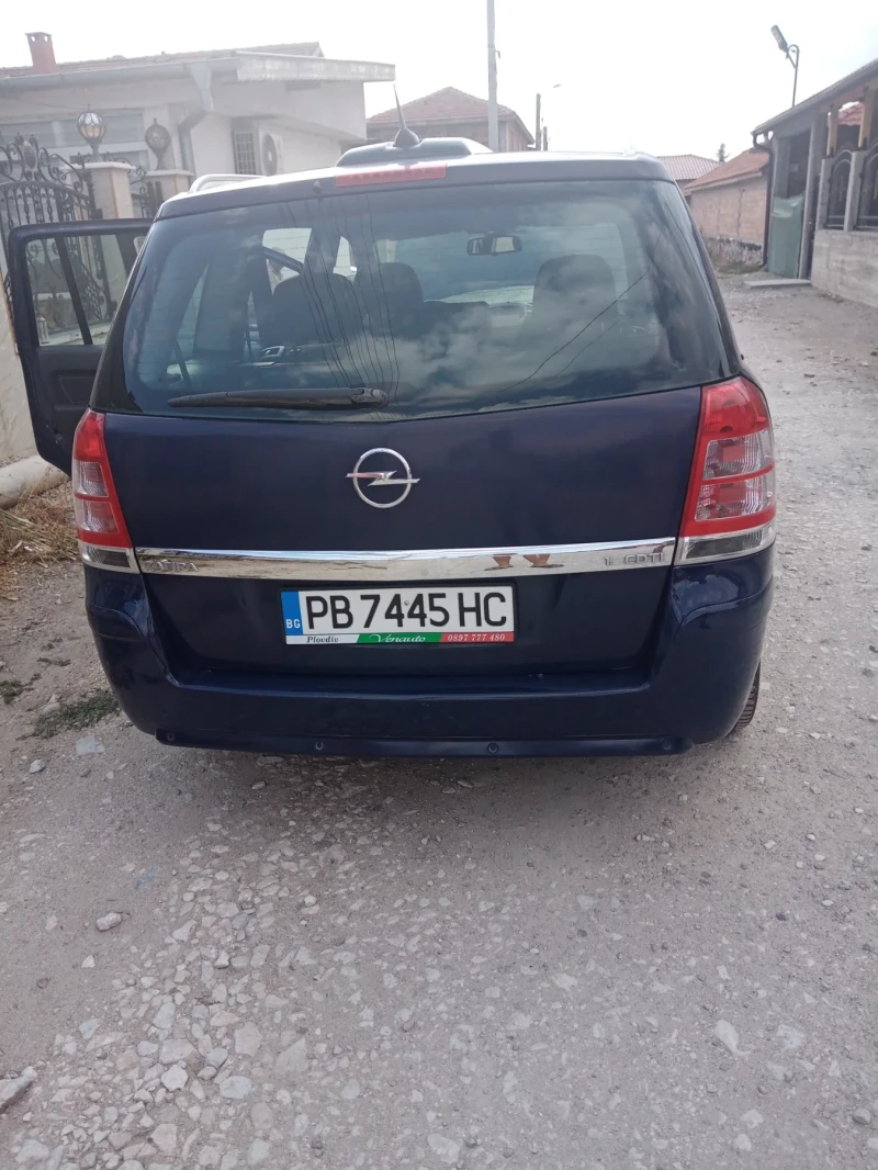 Opel Zafira 1.9, снимка 10 - Автомобили и джипове - 46994378