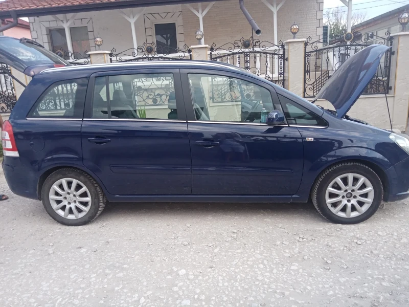 Opel Zafira 1.9, снимка 11 - Автомобили и джипове - 46994378