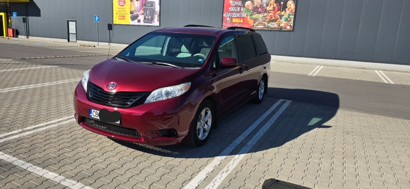 Toyota Sienna 3.5l V6 267к.с. FWD, снимка 1 - Автомобили и джипове - 48713929