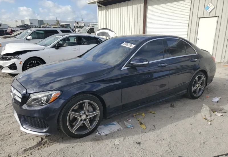 Mercedes-Benz C 300, снимка 1 - Автомобили и джипове - 49372646