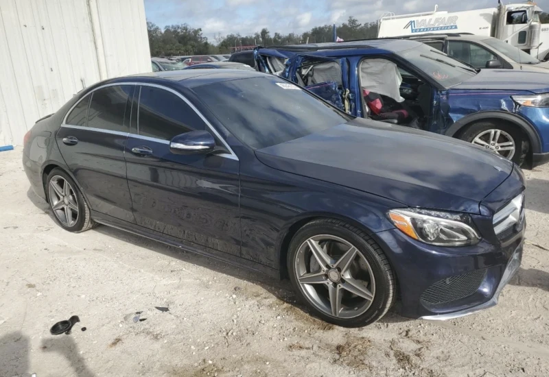 Mercedes-Benz C 300, снимка 2 - Автомобили и джипове - 49372646