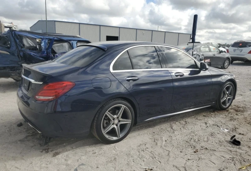 Mercedes-Benz C 300, снимка 4 - Автомобили и джипове - 49372646