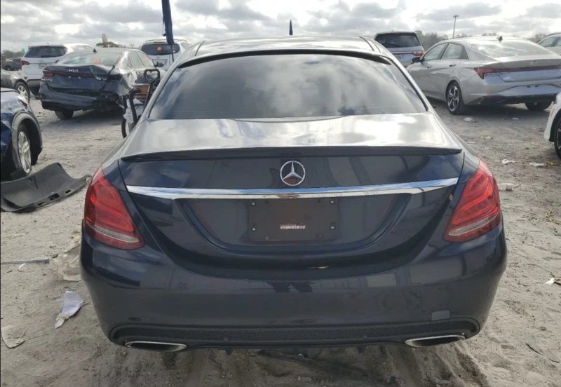 Mercedes-Benz C 300, снимка 5 - Автомобили и джипове - 49372646