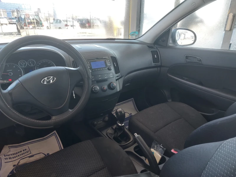 Hyundai I30 1.6 дизел Топ оферта , снимка 12 - Автомобили и джипове - 49331295