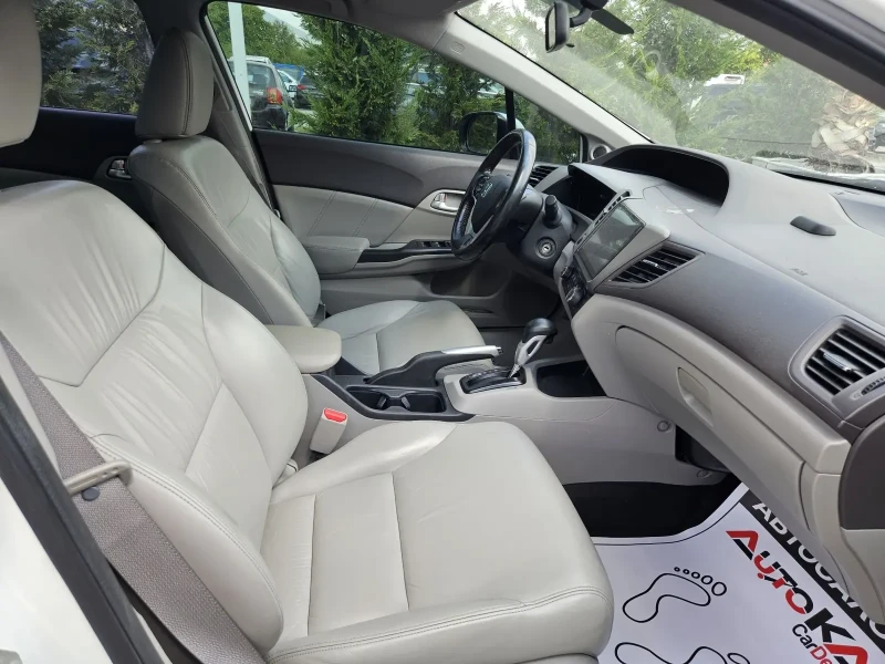 Honda Civic 1.8i-141кс= АВТОМАТ= НАВИ= ПОДГРЕВ, снимка 15 - Автомобили и джипове - 50976195