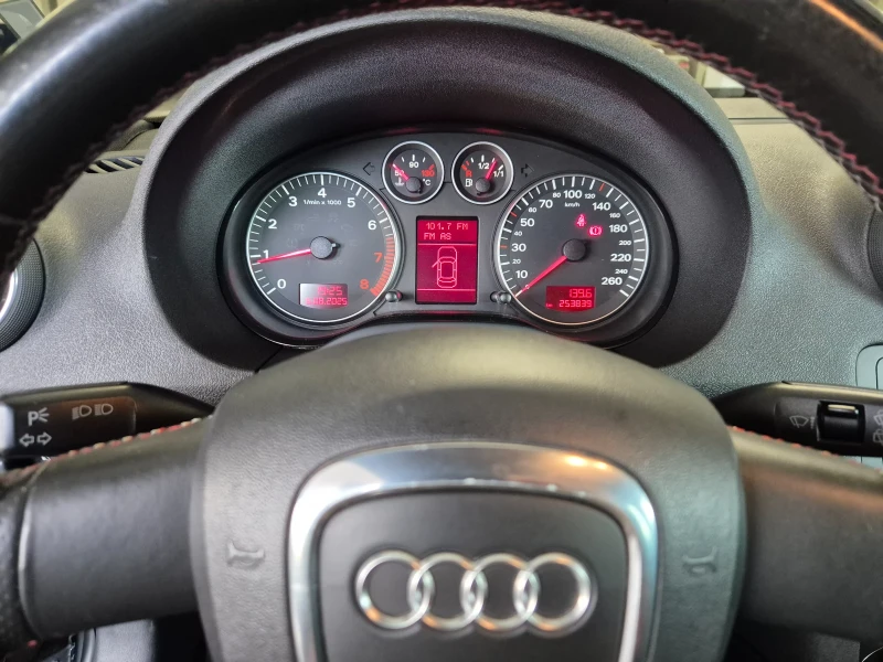 Audi A3 1.8TFSI S-line GPL, снимка 13 - Автомобили и джипове - 51360198