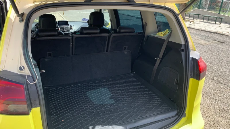 Opel Zafira Zafira C, снимка 13 - Автомобили и джипове - 52416482