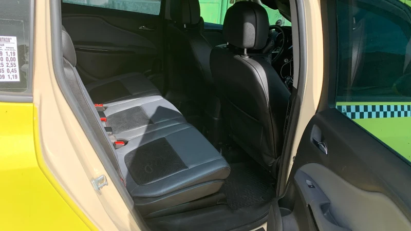 Opel Zafira Zafira C, снимка 14 - Автомобили и джипове - 52416482