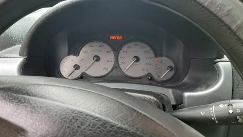 Citroen Berlingo 1.6 hdi, снимка 7 - Автомобили и джипове - 52422602