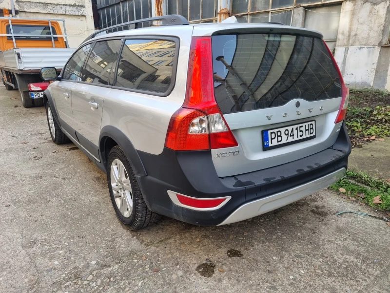 Volvo Xc70 D5 AWD, снимка 6 - Автомобили и джипове - 52839358