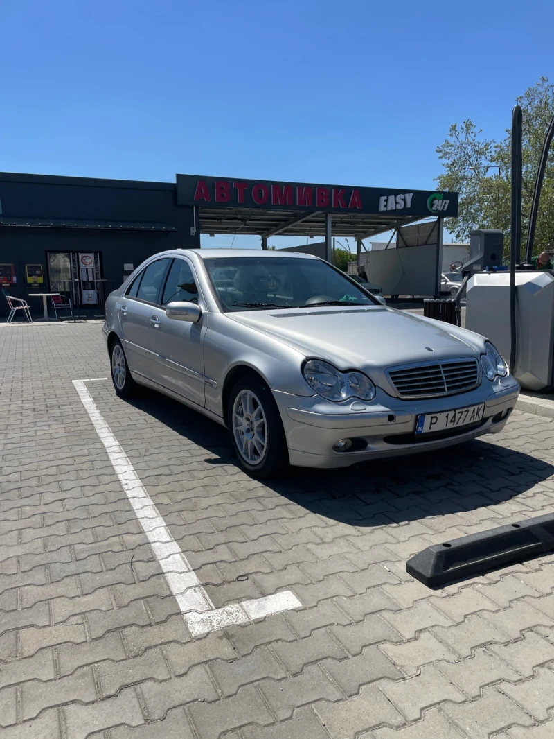 Mercedes-Benz C 220 Продавам Mercedes-Benz C220 Elegance, 2002 г. Авто, снимка 9 - Автомобили и джипове - 52843465