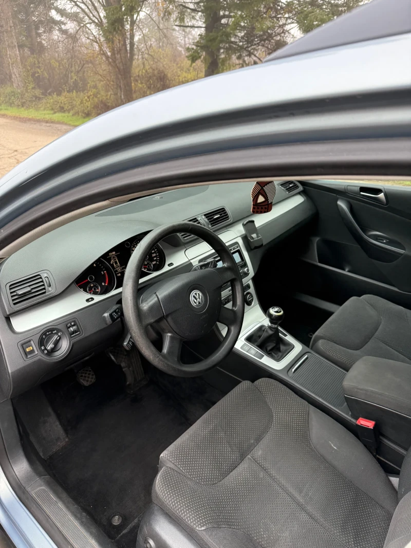 VW Passat, снимка 8 - Автомобили и джипове - 53100274