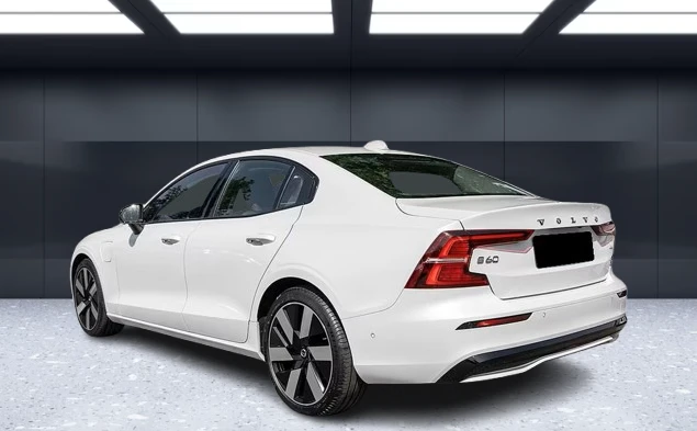 Volvo S60 T8 Recharge = Ultimate Dark = Гаранция - изображение 3