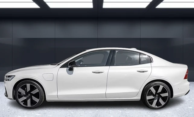 Volvo S60 T8 Recharge = Ultimate Dark = Гаранция - изображение 4