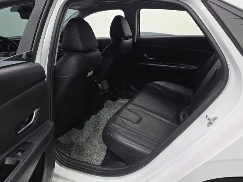 Hyundai Elantra Modern| 139�.�. | Mobile.bg � ����������� 12