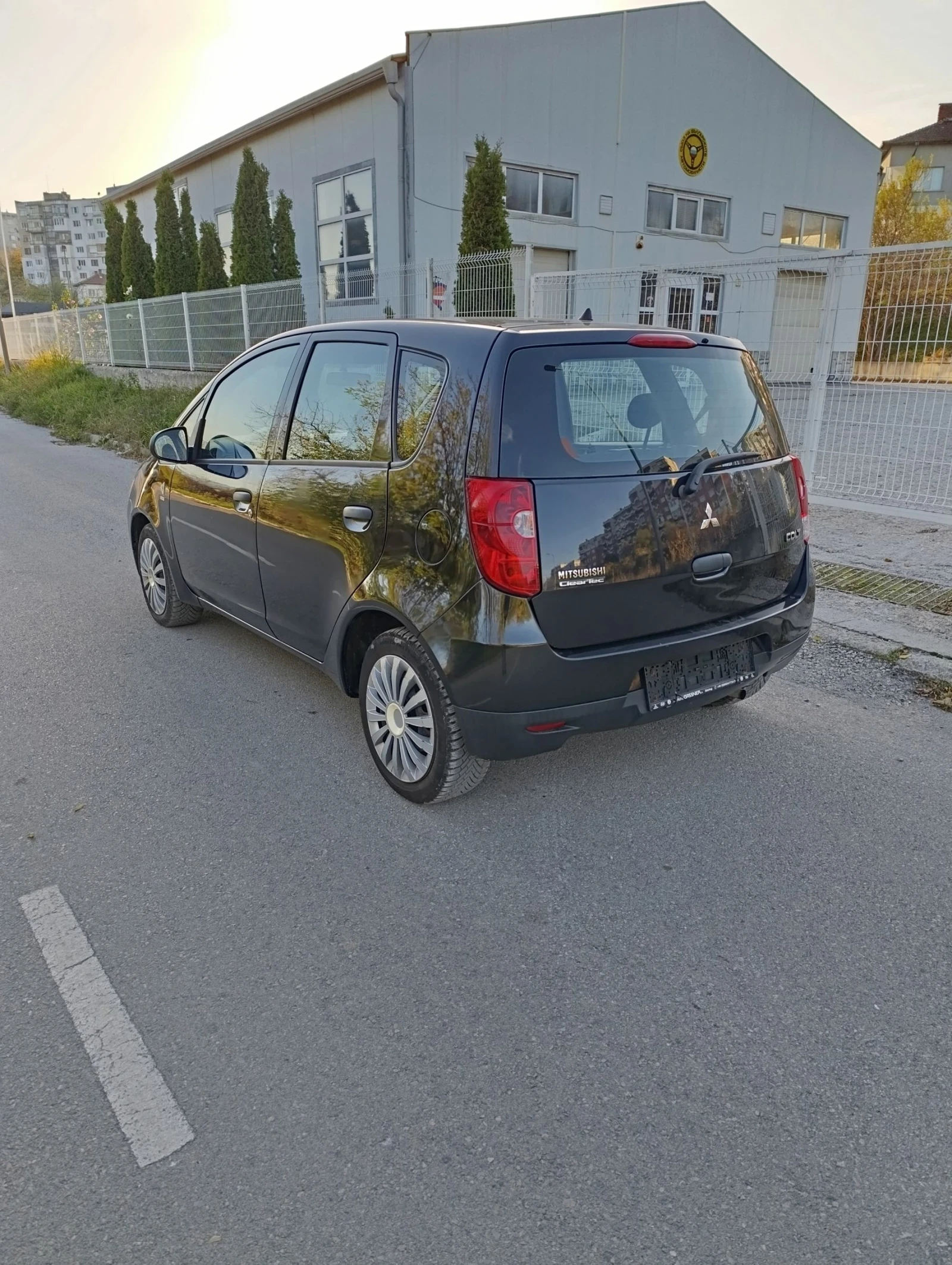 Mitsubishi Colt  - изображение 4