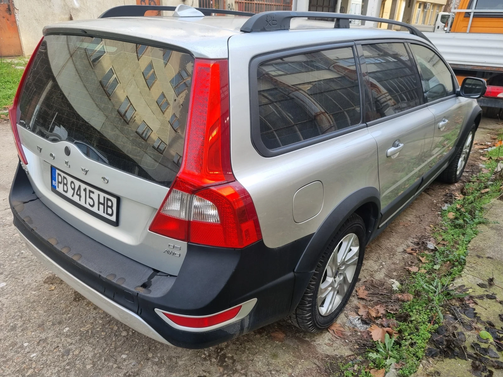 Volvo Xc70 D5 AWD - изображение 5