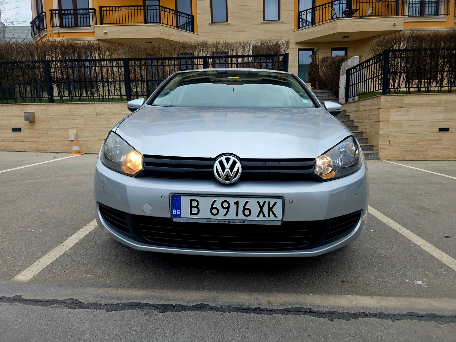 VW Golf 2.0TDI * Парктроник  * Ръчка, снимка 6 - Автомобили и джипове - 53903609