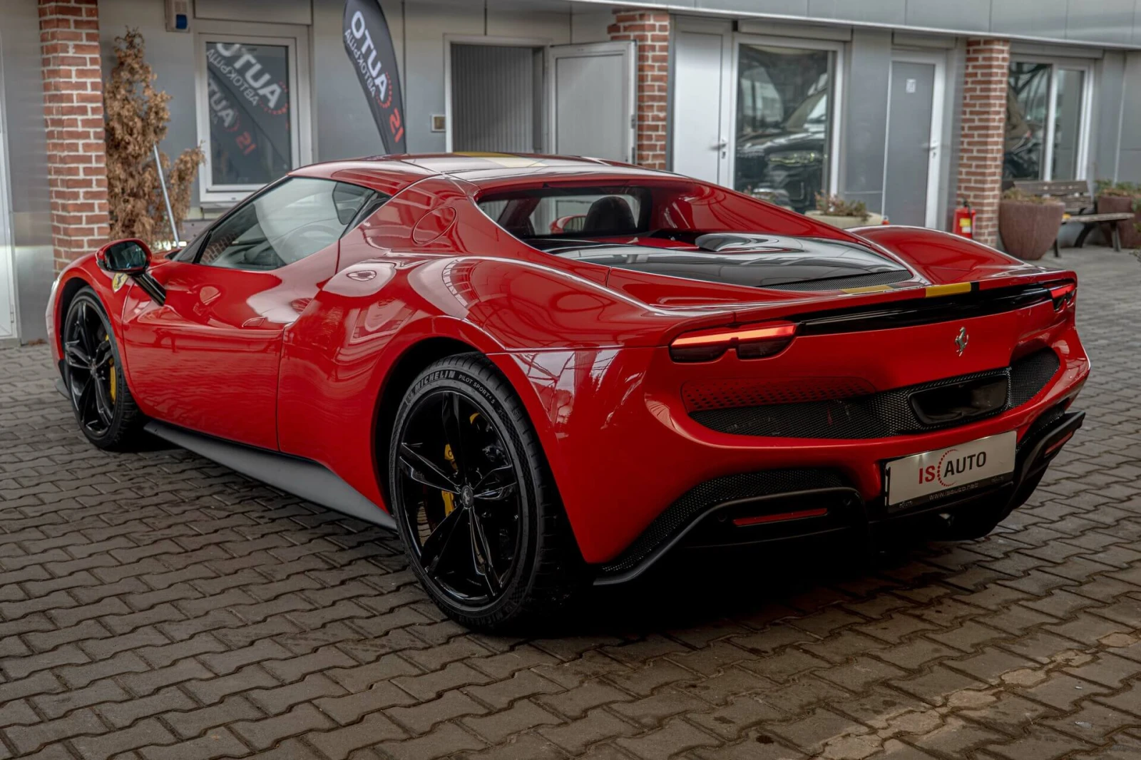 Ferrari 296GTB Fiorano/JBL/Lift/Камера/Керамика/, снимка 6 - Автомобили и джипове - 54071830