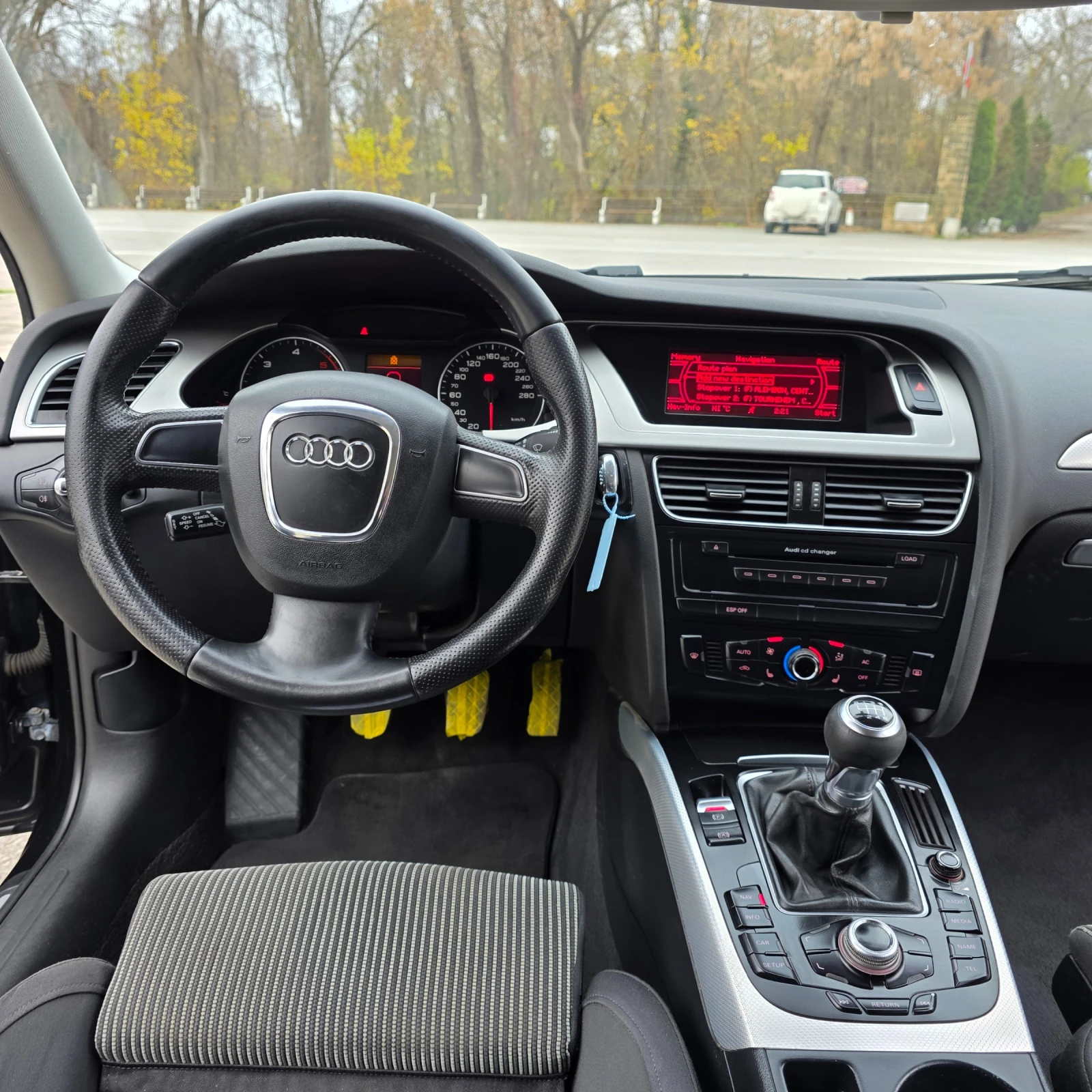 Audi A4 2.0TDI , снимка 6 - Автомобили и джипове - 54307027