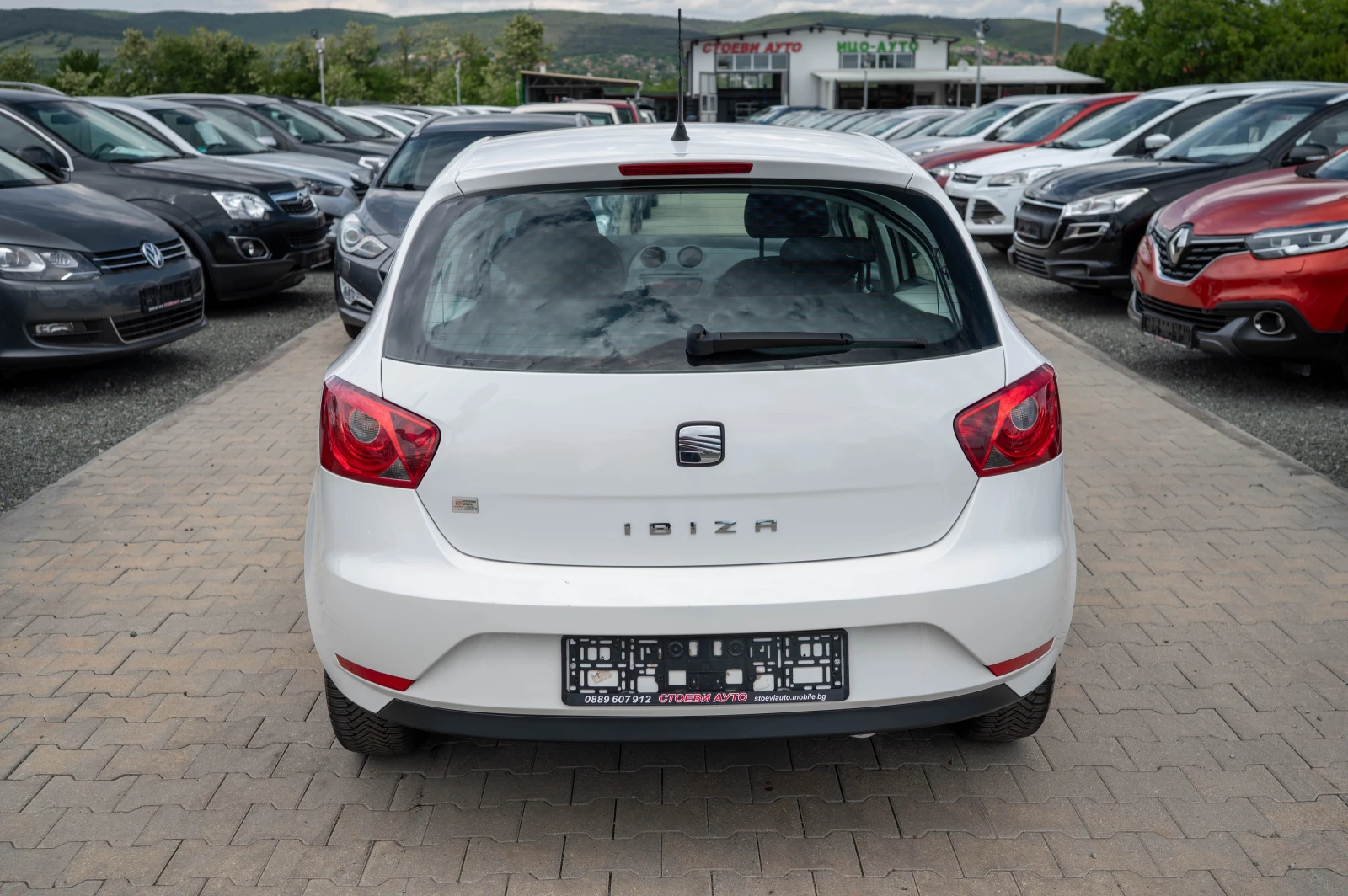 Seat Ibiza 1.4i* 86кс* 2012г* , снимка 8 - Автомобили и джипове - 54607774