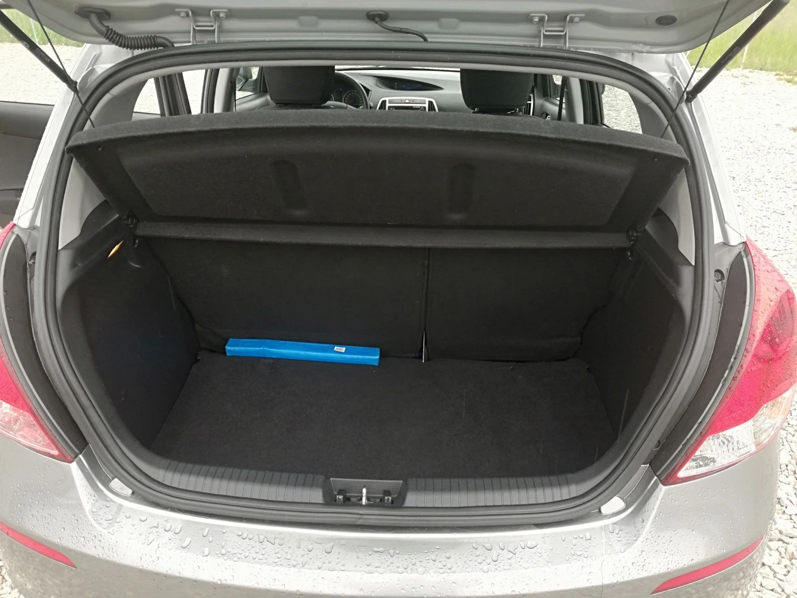 Hyundai I20 1.2I KLIMA ITALI, снимка 11 - Автомобили и джипове - 54638130