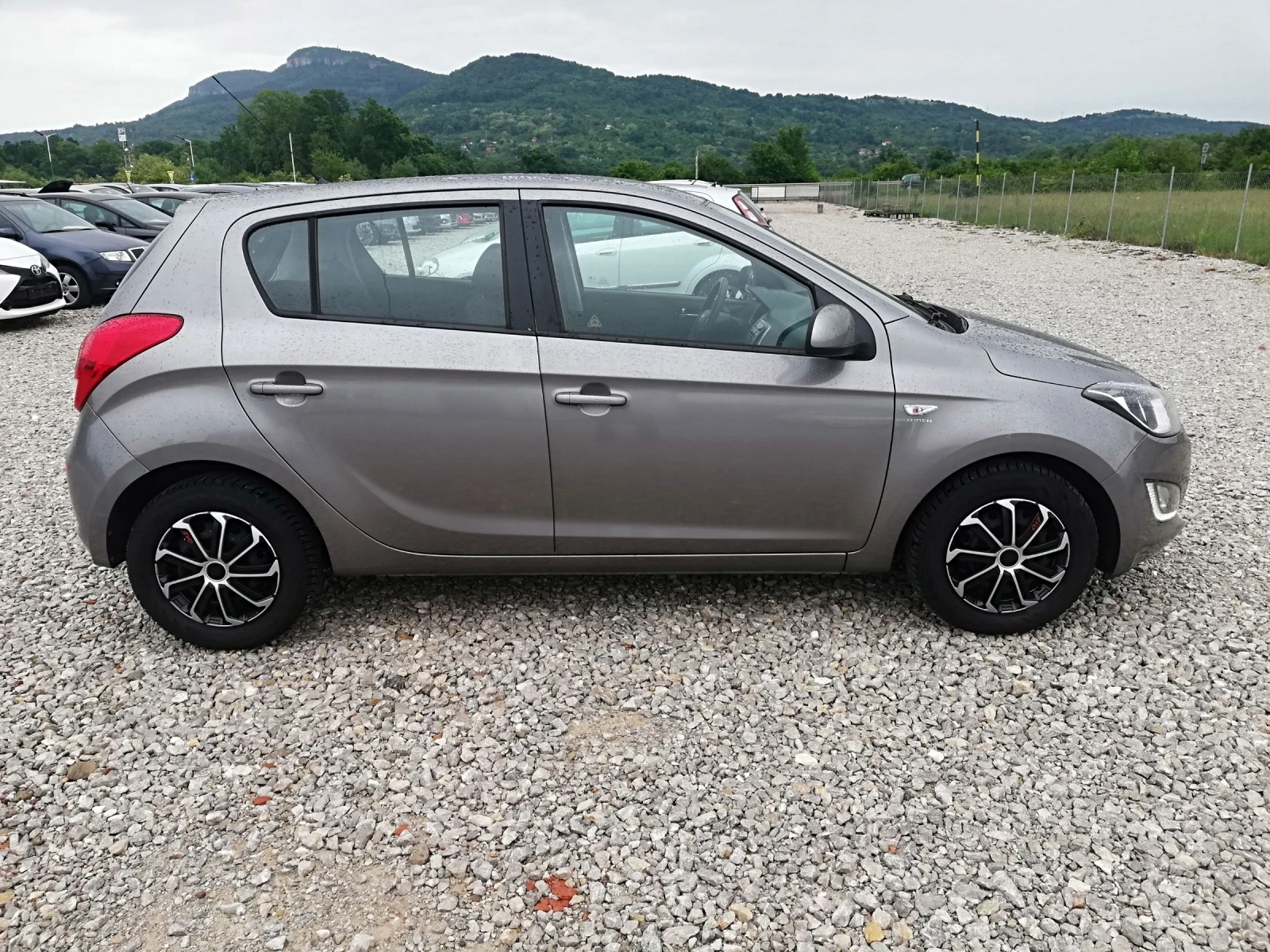 Hyundai I20 1.2I KLIMA ITALI, снимка 7 - Автомобили и джипове - 54638130