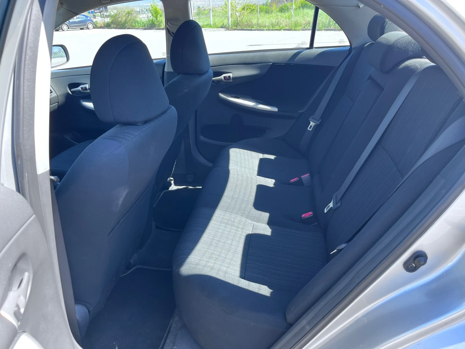Toyota Corolla 2.0 D-4D 126 TOP, снимка 10 - Автомобили и джипове - 54661464