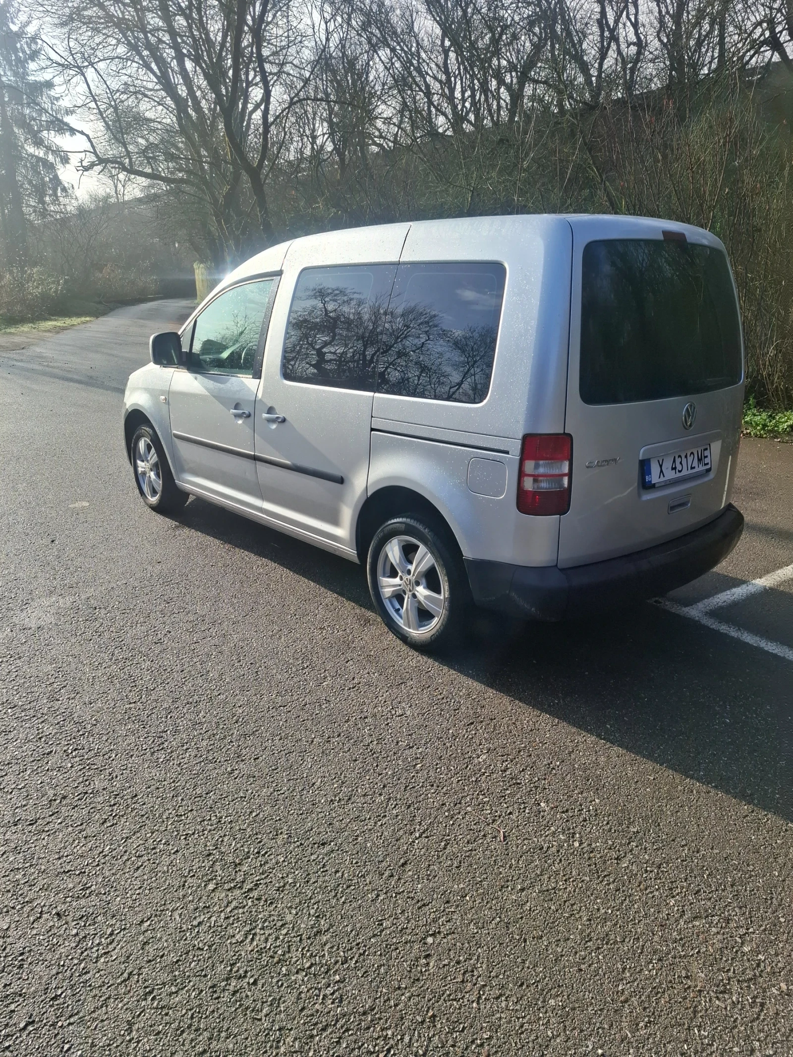 VW Caddy 16 тди, снимка 2 - Автомобили и джипове - 54671005
