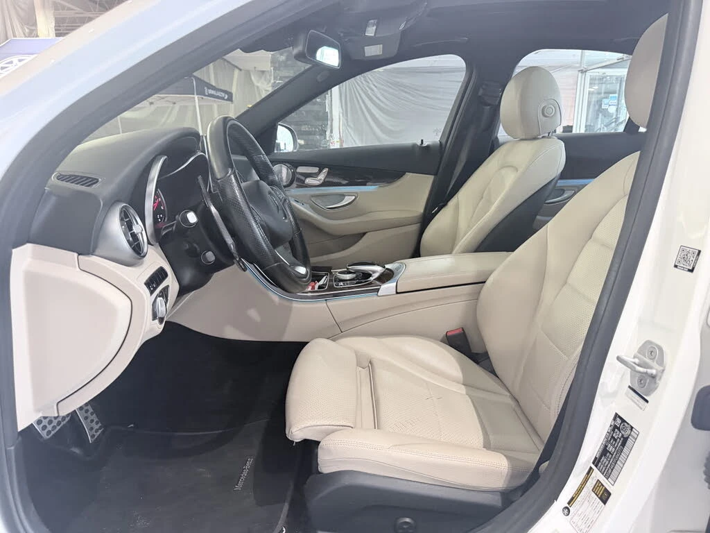 Mercedes-Benz C 300 4MATIC AMG PACK* BURMESTER* ПОДГРЕВ* PANORAMA* , снимка 7 - Автомобили и джипове - 54969438