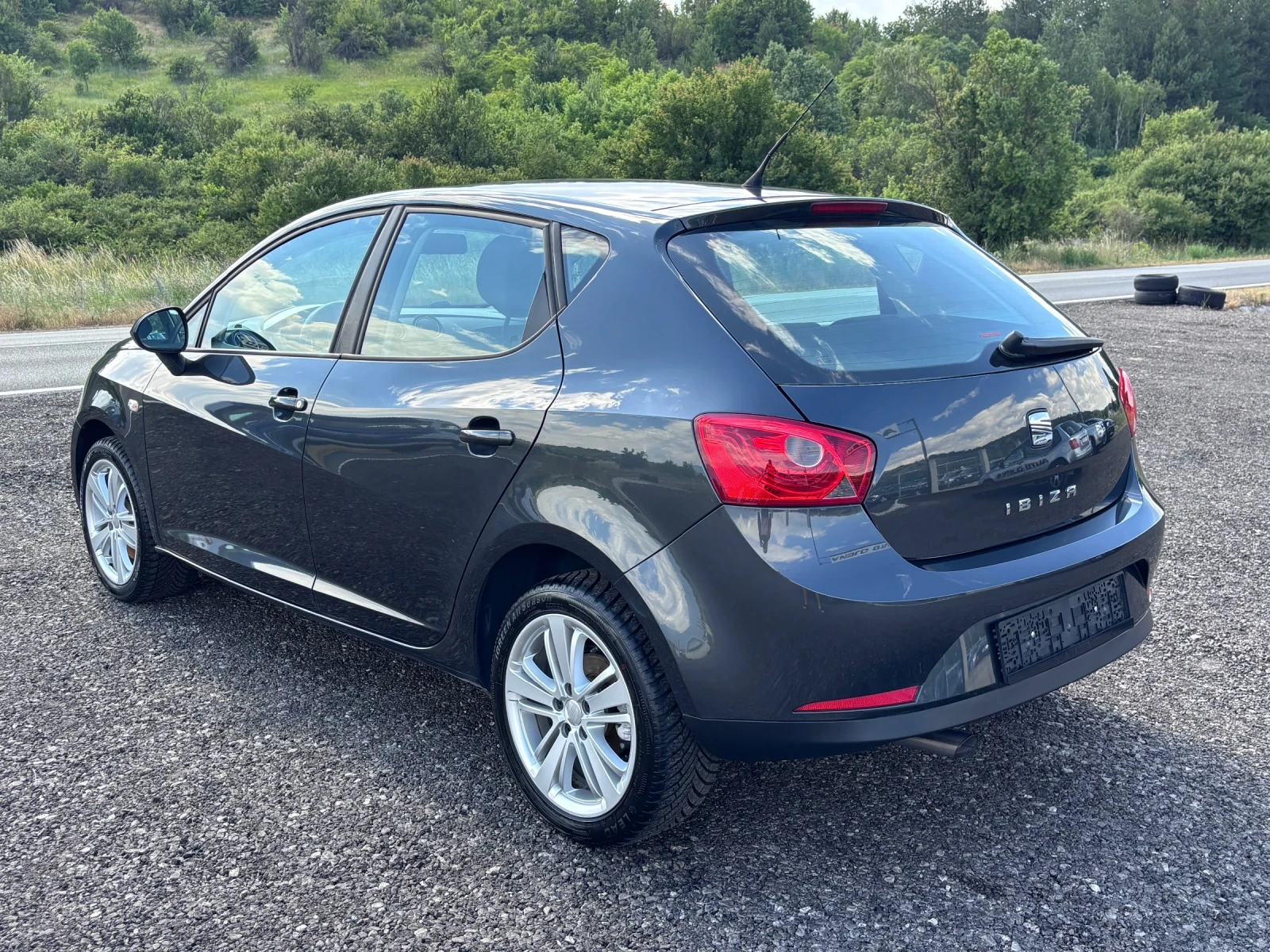 Seat Ibiza 1.9 TDI  105 к.с. 128 000 км !!!, снимка 4 - Автомобили и джипове - 55036125