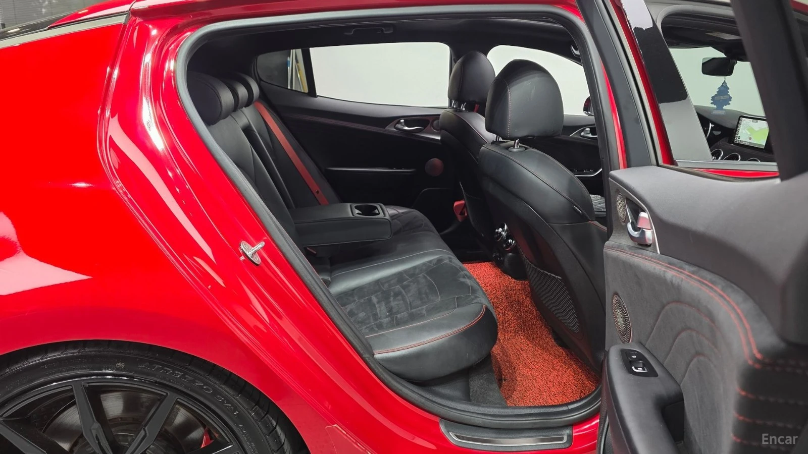 Kia Stinger 2.5* MASTERS* ACRO EDITION* 360* ОБДУХВАНЕ* , снимка 11 - Автомобили и джипове - 55638869