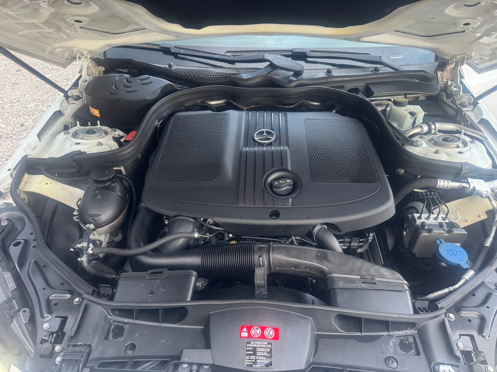 Mercedes-Benz E 250 4 matic-надува и губи антифриз, снимка 17 - Автомобили и джипове - 56183820