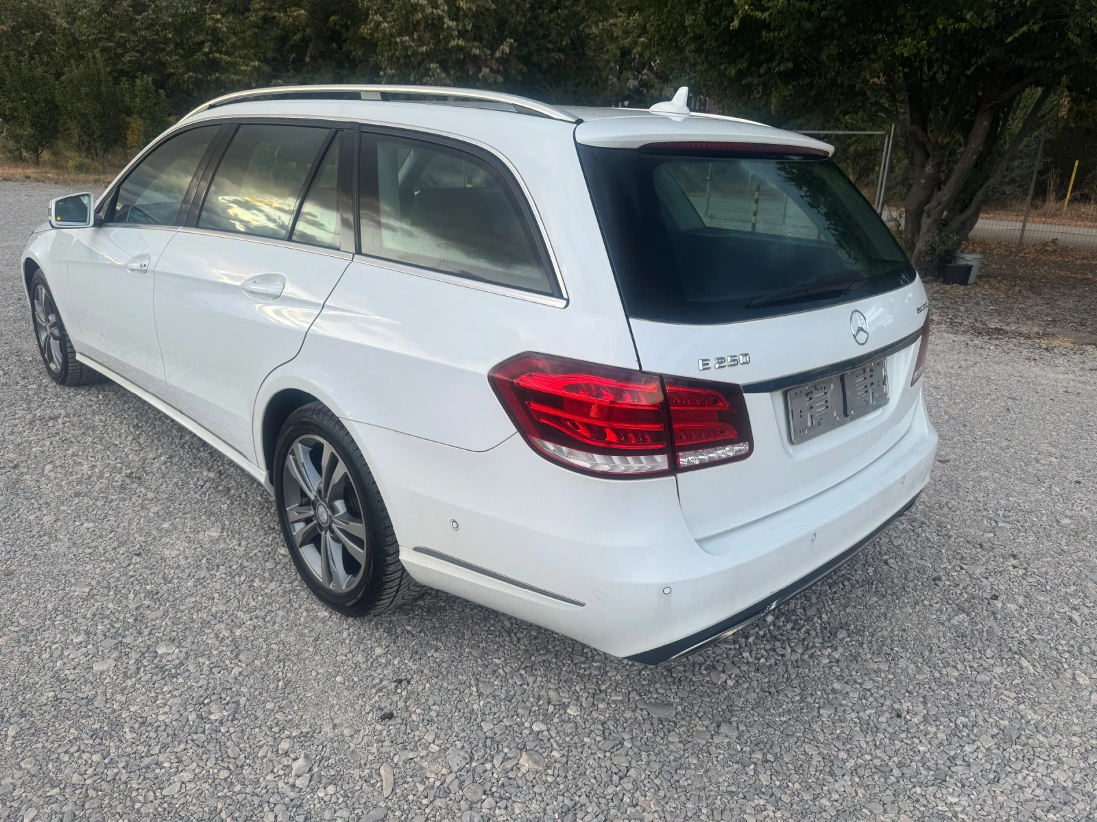 Mercedes-Benz E 250 4 matic-надува и губи антифриз, снимка 4 - Автомобили и джипове - 56183820