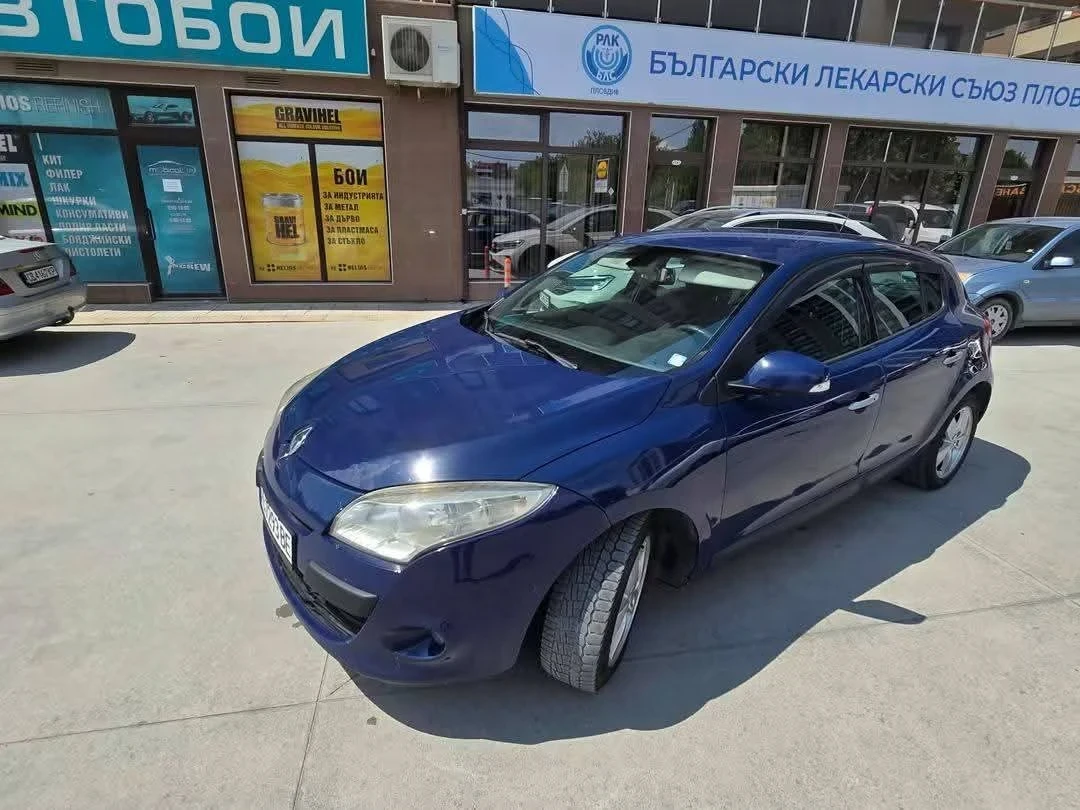 Renault Megane, снимка 8 - Автомобили и джипове - 56522991