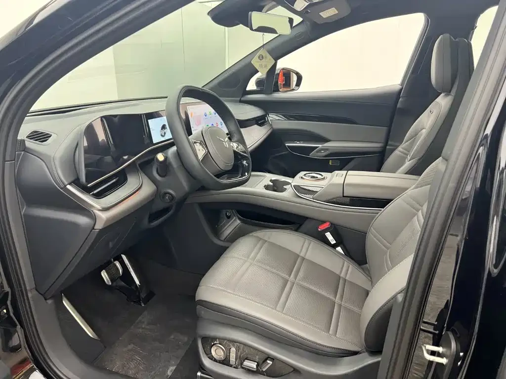 HongQi H9 Tian Gong 08 2025 680 Ultra AWD | Mobile.bg � ����������� 13