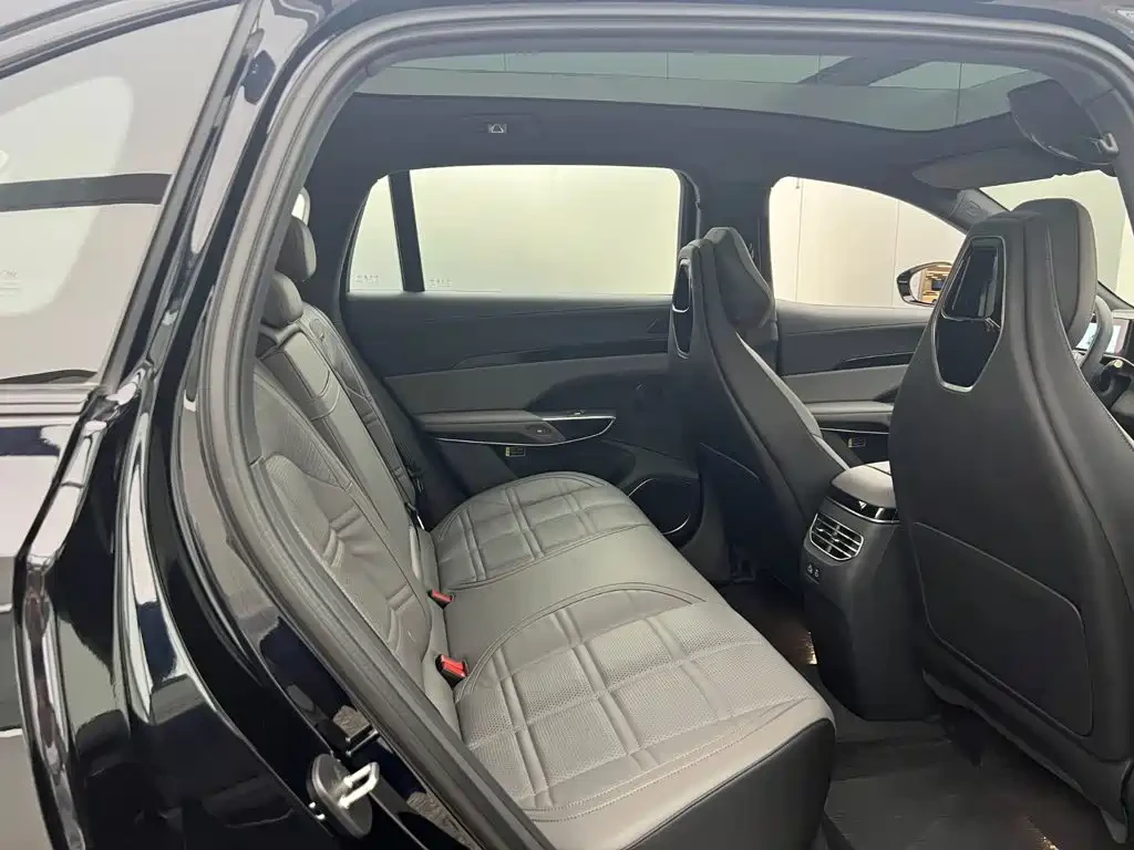 HongQi H9 Tian Gong 08 2025 680 Ultra AWD | Mobile.bg � ����������� 14
