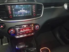 Kia Sorento 2.2 4Wd Number One Edition - САМО 30% АВАНС!, снимка 12