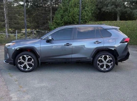 Toyota Rav4 * AWD * CARFAX * ОПЦИЯ ЗА ФИНАНСИРАНЕ, снимка 2
