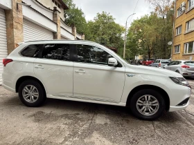 Обява за продажба на Mitsubishi Outlander 2.5 PHVE Plug-in Hybrid БАРТЕР ~37 999 лв. - изображение 7