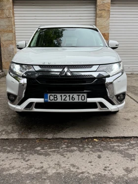 Обява за продажба на Mitsubishi Outlander 2.5 PHVE Plug-in Hybrid БАРТЕР ~37 999 лв. - изображение 1