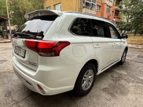Обява за продажба на Mitsubishi Outlander 2.5 PHVE Plug-in Hybrid БАРТЕР ~37 999 лв. - изображение 6